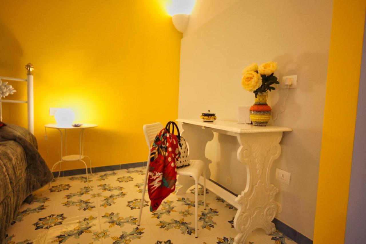 Domus Vilu Bed & Breakfast Nocera Superiore ภายนอก รูปภาพ
